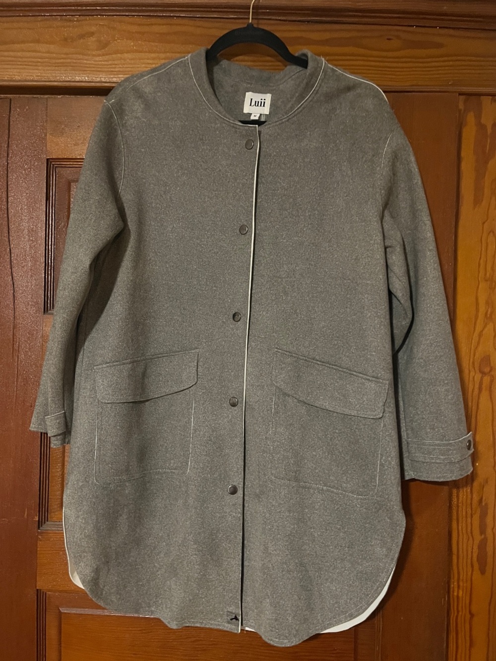 Luii Women's Light Gray Snap-Front Jacket